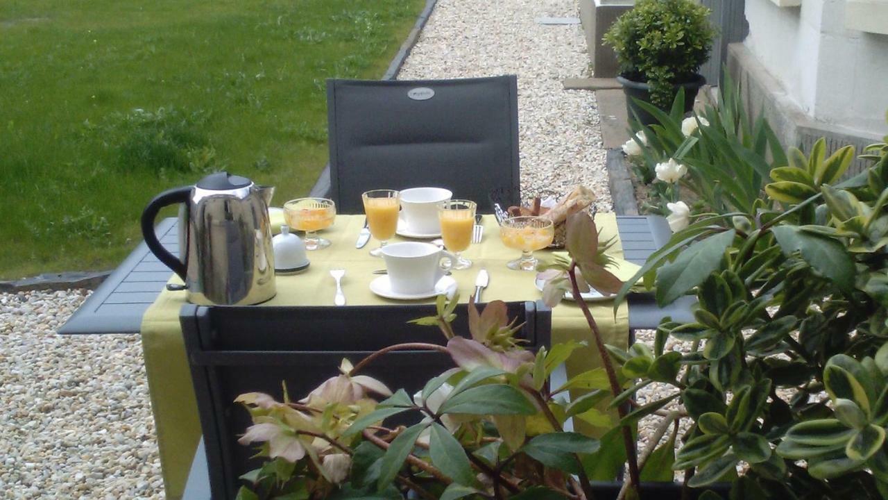 Bed and Breakfast La Petite Echauguette Jumelles  Екстер'єр фото