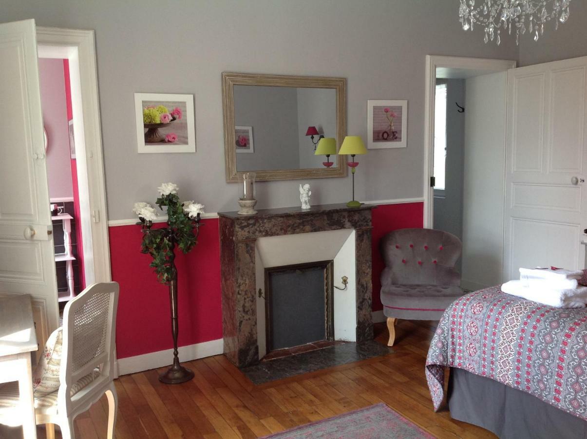 Bed and Breakfast La Petite Echauguette Jumelles  Екстер'єр фото